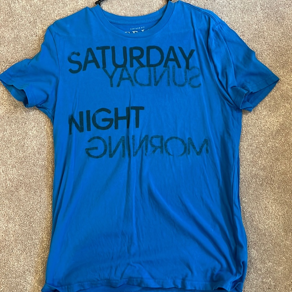 American eagle tshirt size medium
